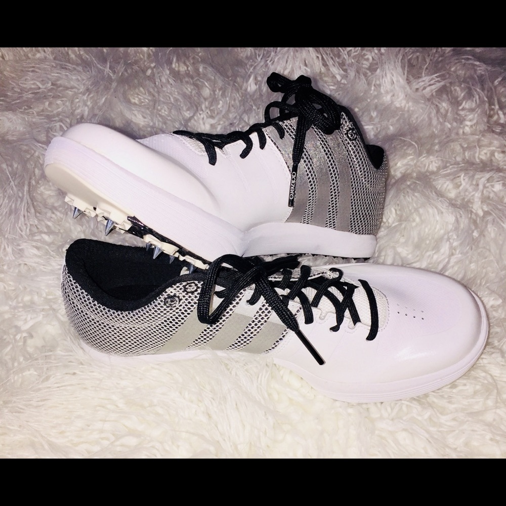 Track shoes